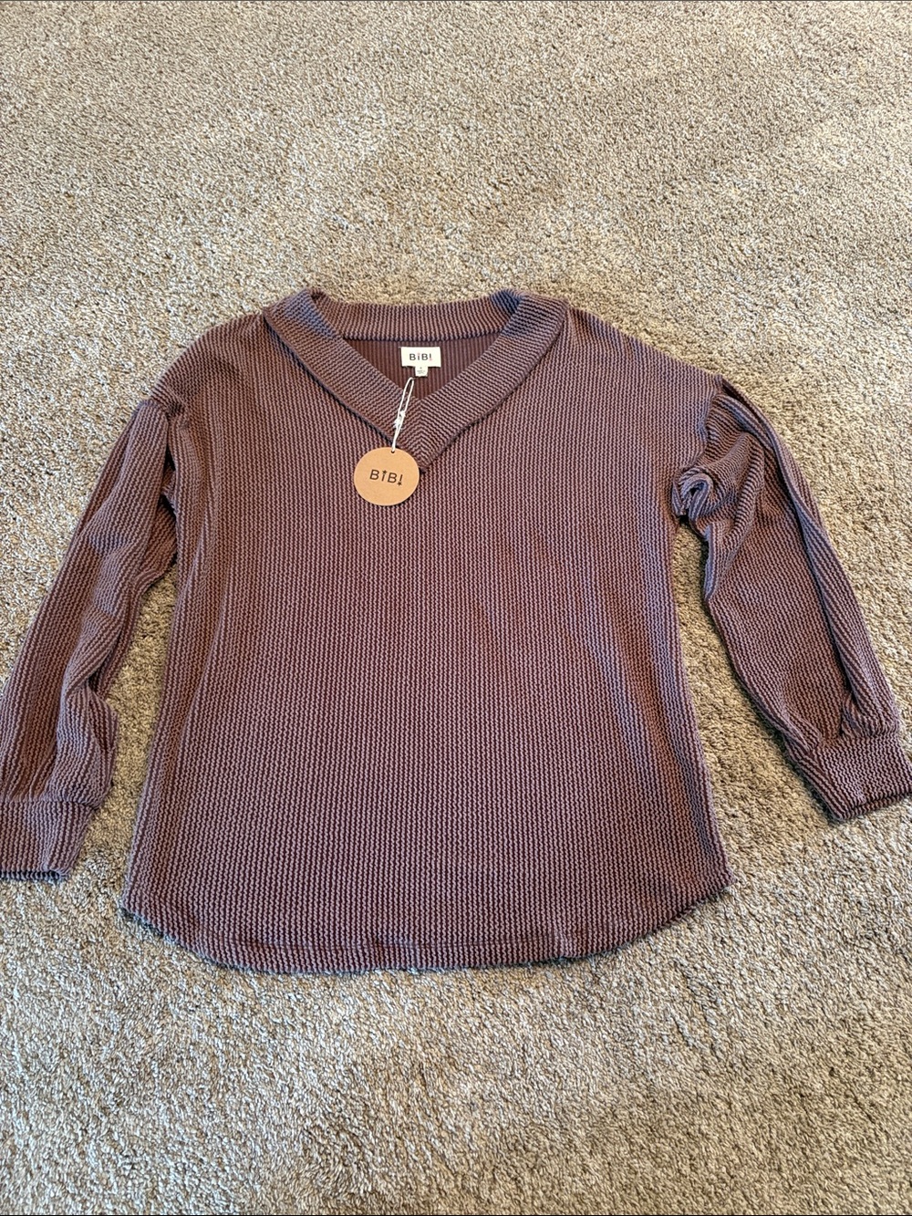 BiBi Mauve Waffle V-Neck Knit Top